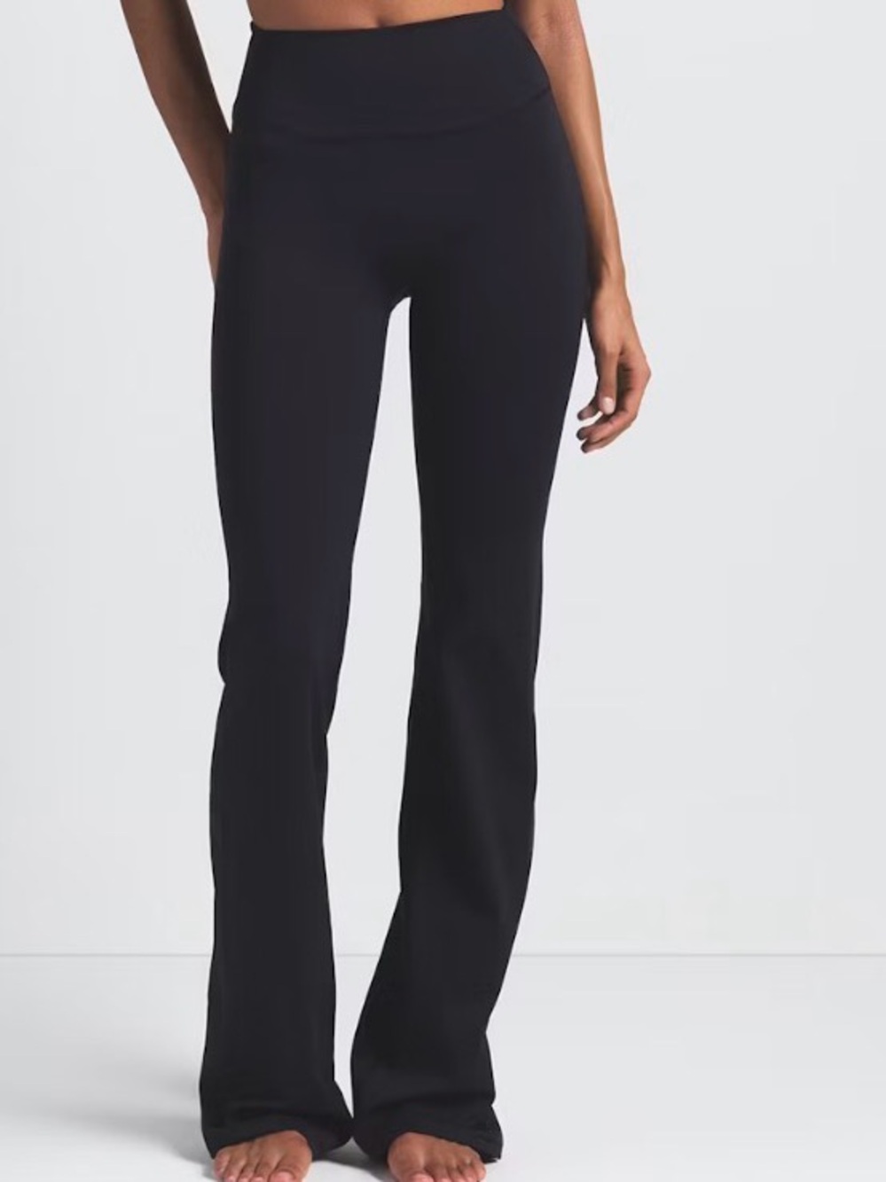 SKIMS Nike Black Flare Leggings Slim Fit Matte Size Small NWT Limited Edition 🔥